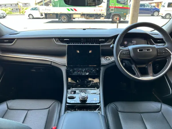 Jeep Grand Cherokee Limited 4WD — photo 8