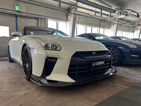Nissan GT-R 3.8 Premium Edition 4WD (White Pearl)