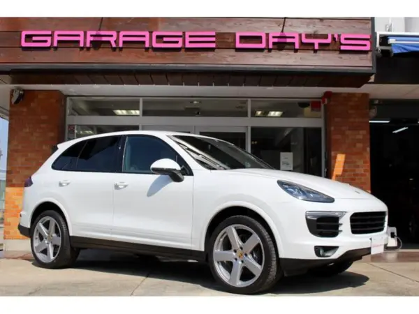 2017 Porsche Cayenne — photo 1