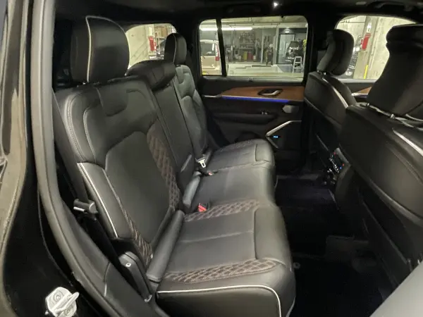 Jeep Grand Cherokee Summit Reserve 4xe 4WD — photo 7