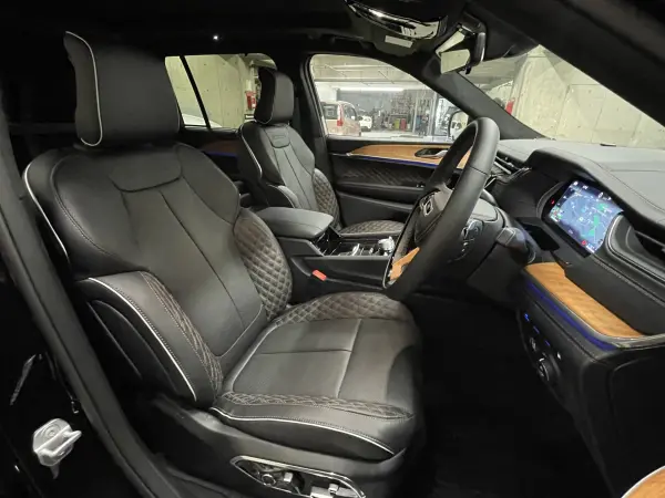 Jeep Grand Cherokee Summit Reserve 4xe 4WD — photo 8