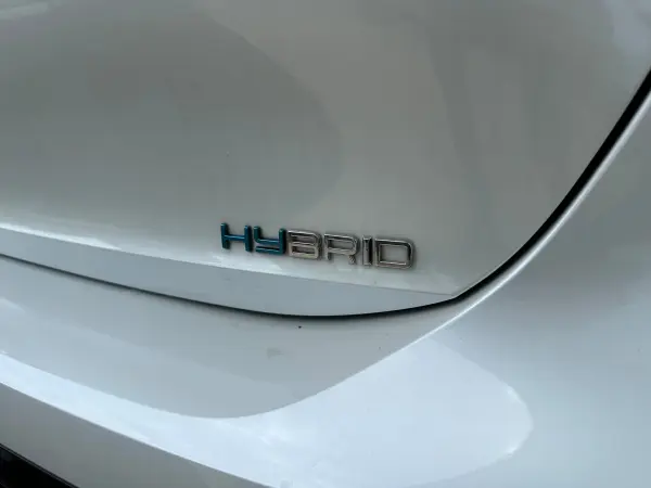 Peugeot 308GT Hybrid Plug-in Hybrid — photo 7
