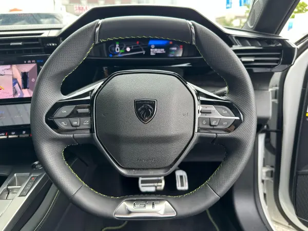 Peugeot 308GT Hybrid Plug-in Hybrid — photo 8