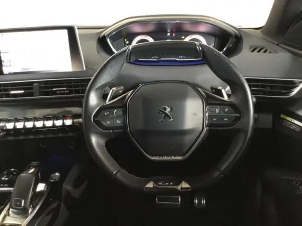 Peugeot 5008 GT BlueHDi Diesel Turbo — photo 7