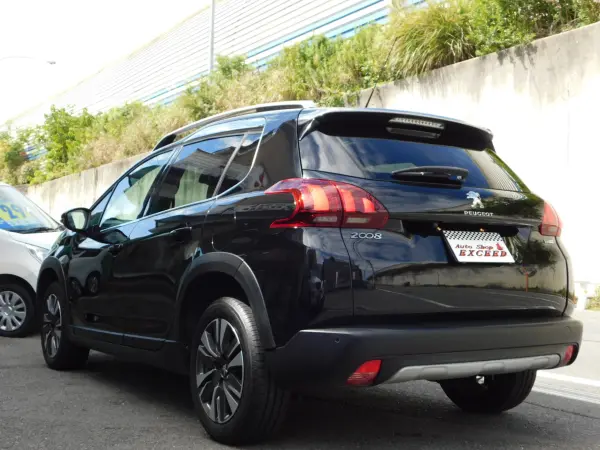 2017 Peugeot 2008 — photo 2 | Tuminion Kenya