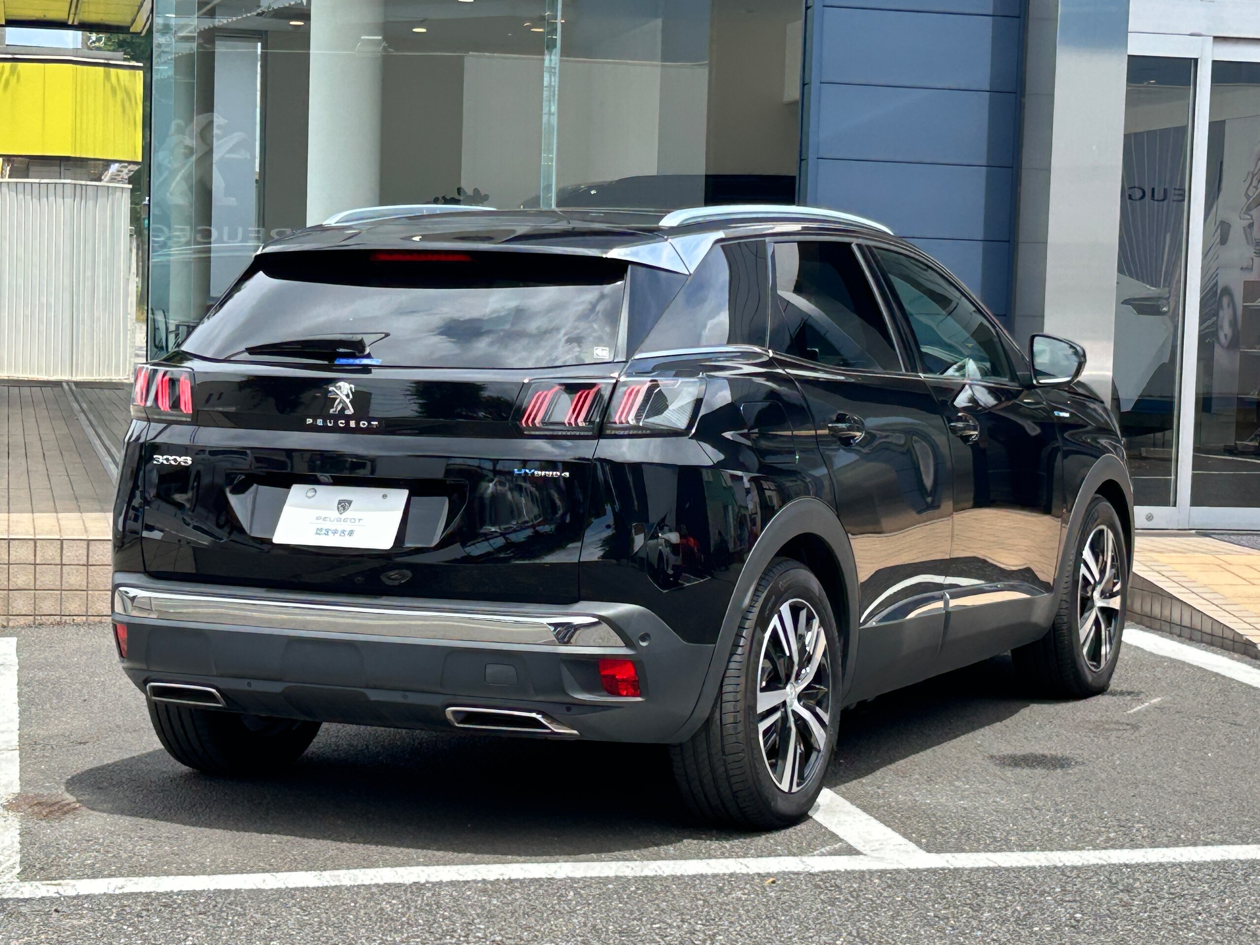 2023 Peugeot 3008 — photo 2