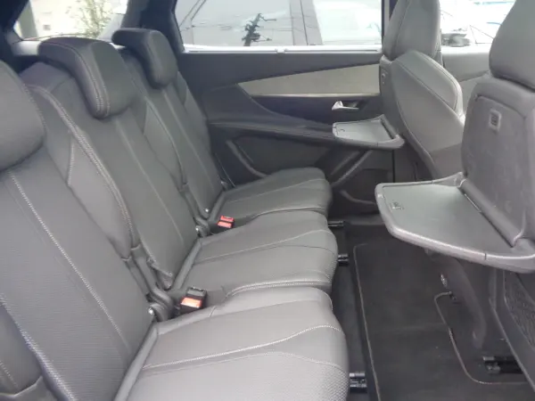 2024 Peugeot 5008 — photo 7 | Tuminion Kenya