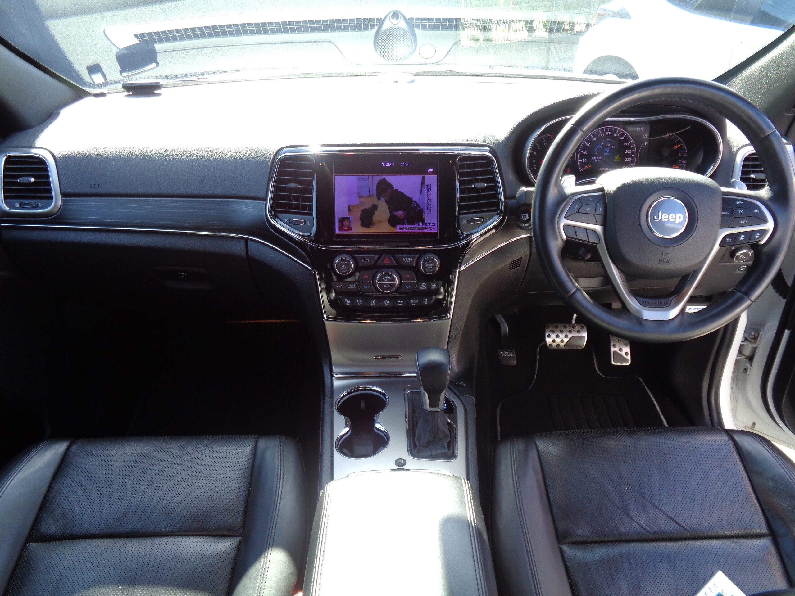 Jeep Grand Cherokee WK 10th Anniversary Edition 4WD — photo 9