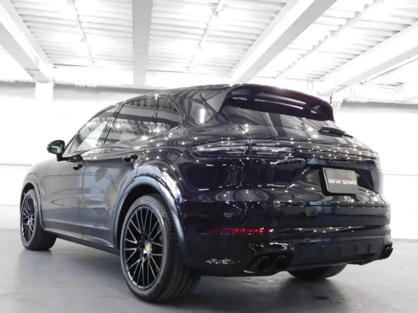 2023 Porsche Cayenne — photo 2 | Tuminion Kenya