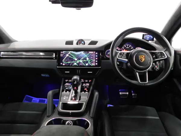 2023 Porsche Cayenne — photo 3 | Tuminion Kenya