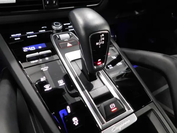2023 Porsche Cayenne — photo 9 | Tuminion Kenya