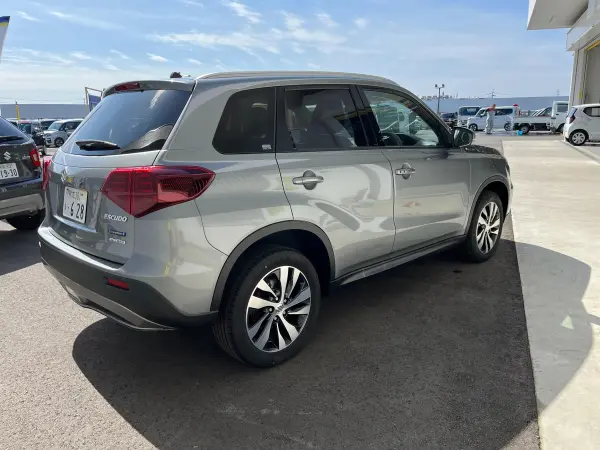 2022 Suzuki Escudo — photo 3