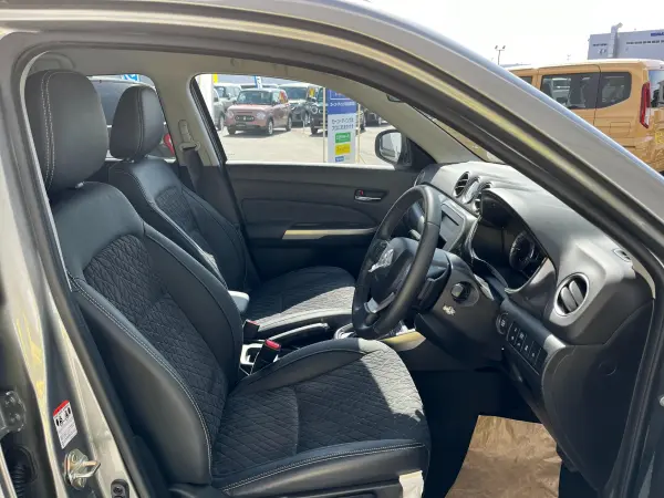 Suzuki Escudo 1.5 4WD with Cruise Control (Galactic Gray Metallic) — photo 7