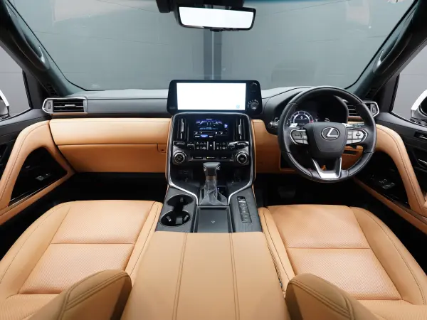 2024 Lexus Lx — photo 2