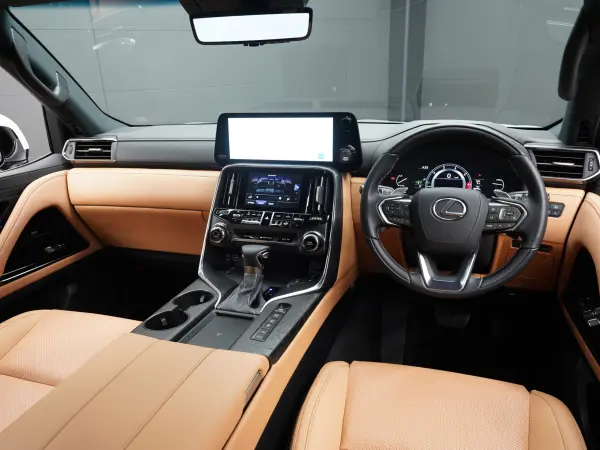 Lexus LX600 4WD One Owner/Non-Smoker/Indoor Storage/F Sport Package (Genuine Parts)/Aimgain F Sport Spoiler/Universal Design 24-inch AW/Maglev/R-Enter/Panoramic View Camera/Wireless Charging/Genuine Leather/SR/Digital Mirror/Cool Box/Power Back Door/ETC (Sonic Quartz) — photo 9