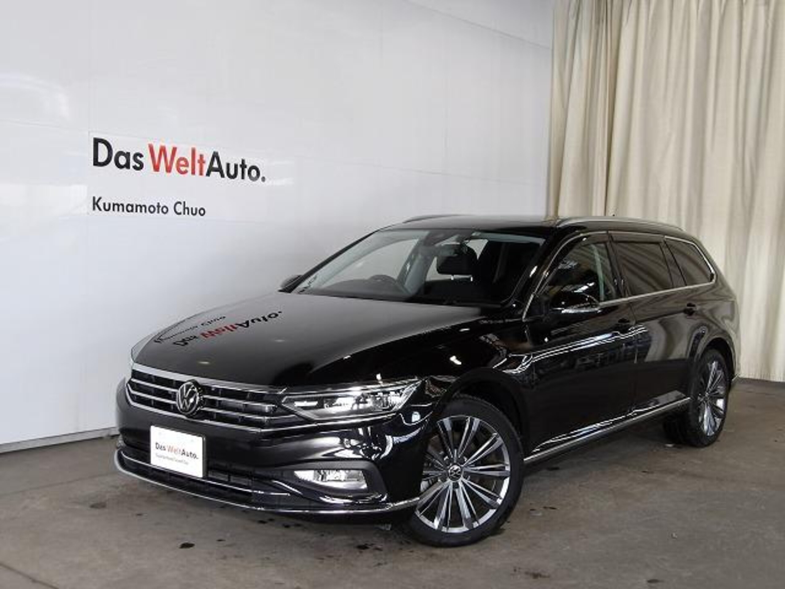 Volkswagen Passat Variant TSI Elegance Advance Certified Used Car with 1-Year Dealer Warranty (Black)