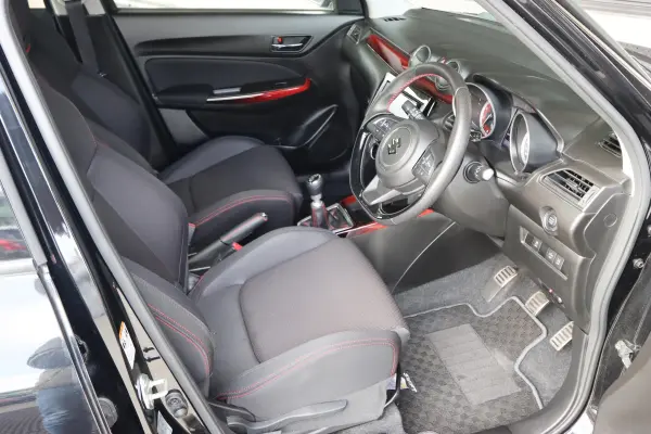 2018 Suzuki Swift — photo 8 | Tuminion Kenya