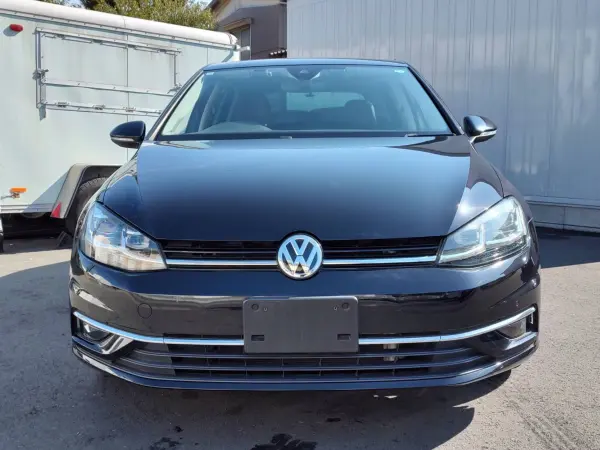 2020 Volkswagen Golf — photo 3