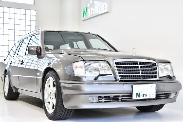 Mercedes-Benz Medium Class 300TE E500 Spec Limited 17AW Black Leather SR Left H (Anthracite Grey)