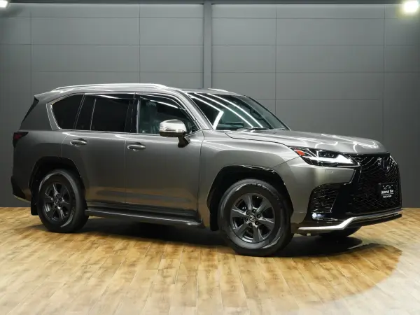 Lexus LX600 4WD F Sport — photo 8
