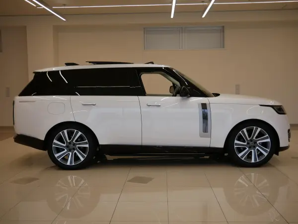2023 Landrover Rangerover — photo 2