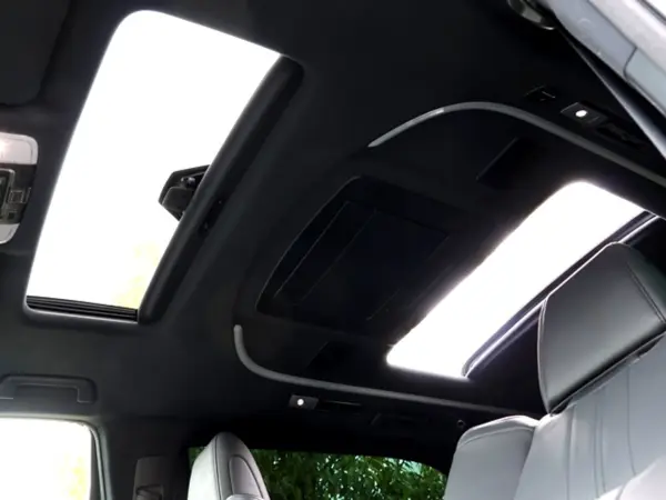 Toyota Alphard Hybrid 2.5 Executive Lounge E-Four 4WD Twin Sunroof TRD Full Aero TRD19AW JBL Black Leather Seat Heater/Cooler Flip Down 10.5-inch Navigation/Full Seg Around View Front/Rear Dashcam Triple LED Auto Light (White Pearl Crystal Shine) — photo 9