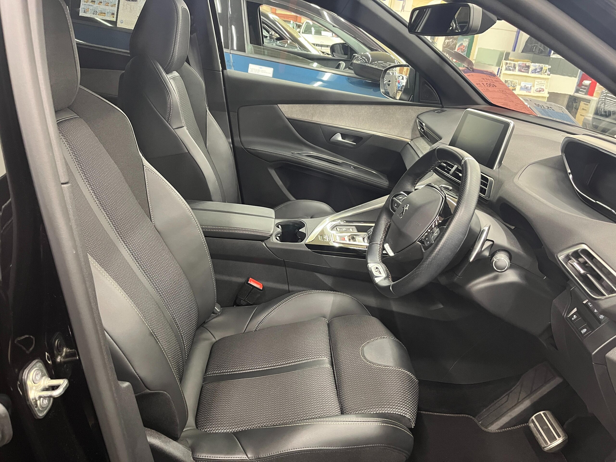 Peugeot 5008 GT BlueHDi Diesel Turbo Certified Used Car — photo 7