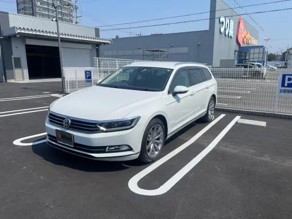 2019 Volkswagen Passat — photo 3