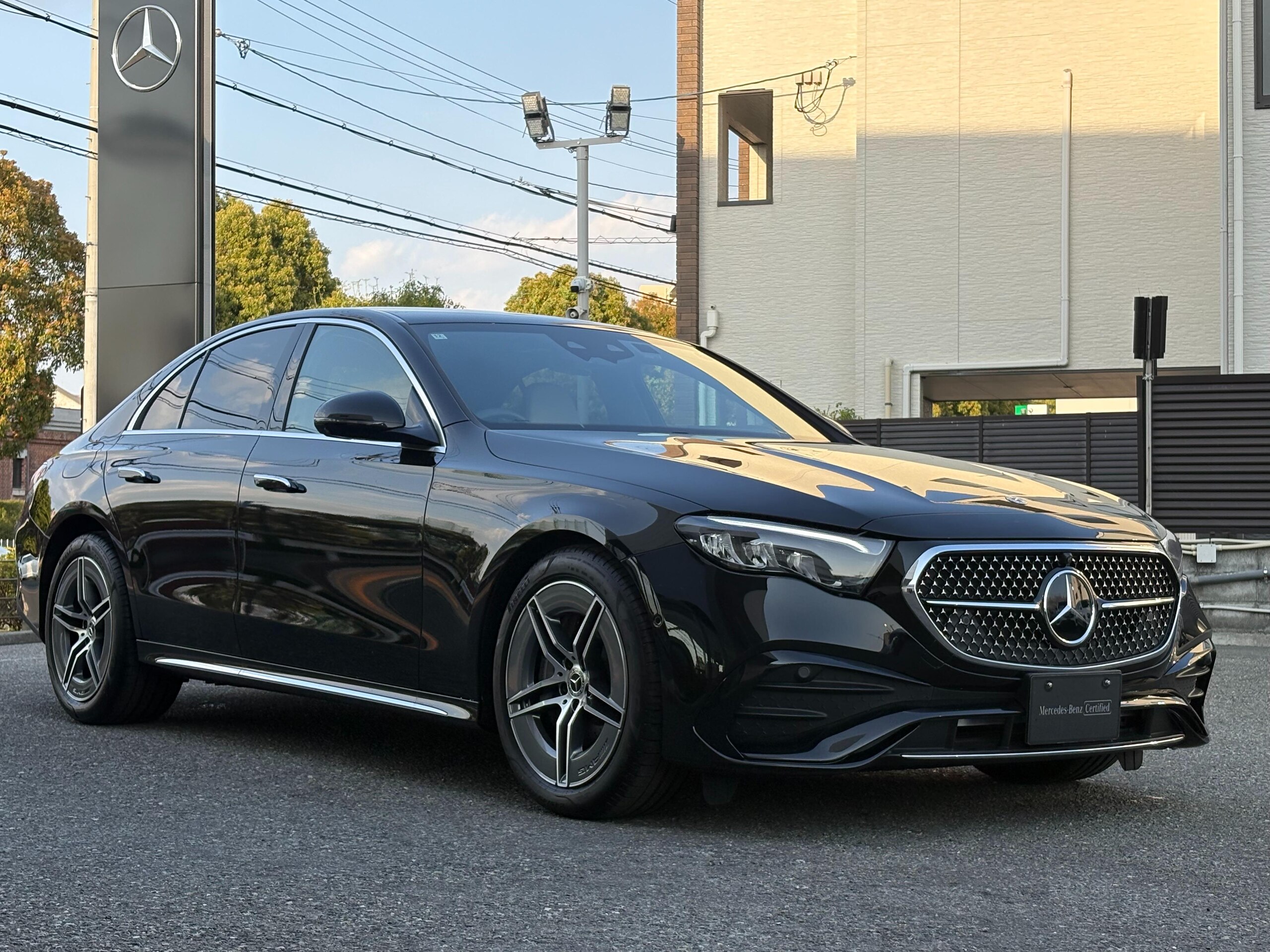 Mercedes-Benz E-Class E200 Avantgarde AMG Line Package (ISG Model) — photo 8