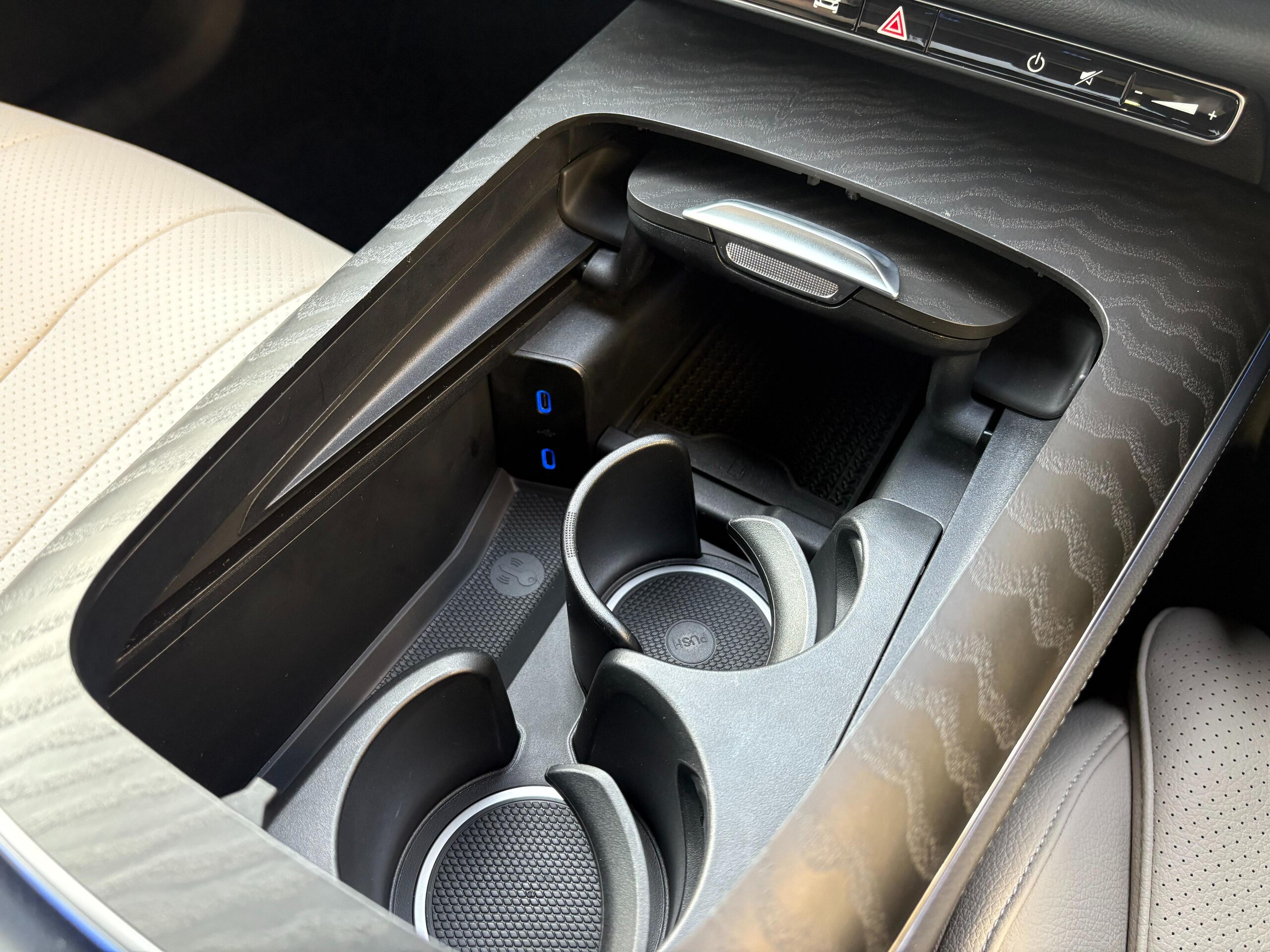 Mercedes-Benz E-Class E200 Avantgarde AMG Line Package (ISG Model) — photo 7