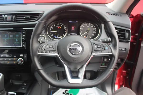 2020 Nissan Xtrail — photo 3