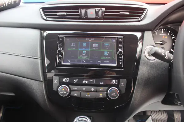 Nissan X-Trail 2.0 20Xi Hybrid 4WD — photo 9