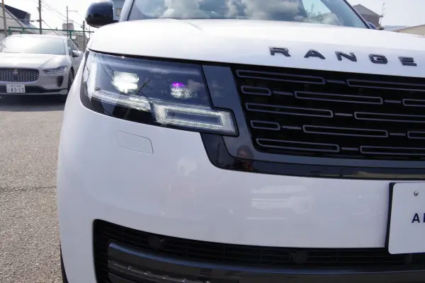 Land Rover Range Rover Autobiography 3.0L P550e Standard Wheelbase 4WD — photo 9