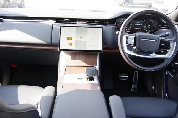 2024 Landrover Rangerover — photo 2
