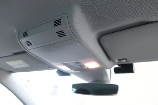 Volkswagen Golf TDI Comfortline Meister Diesel Turbo One Owner LED Headlights Digital Meter Navigation TV 17-inch Genuine Wheels ETC2.0 Park Assist Park Distance Control Dash Cam Non-smoking Car (Atlantic Blue Metallic) — photo 7