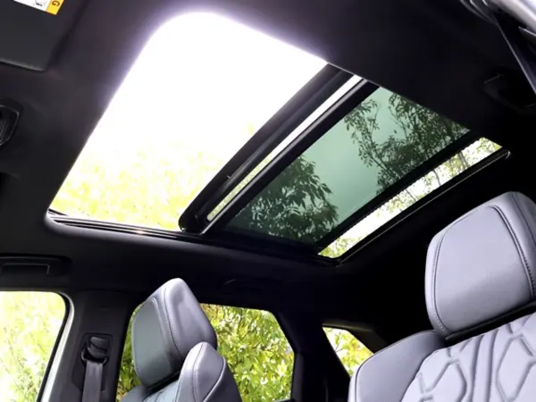 2024 Peugeot 3008 — photo 8 | Tuminion Kenya