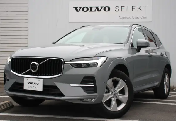 Volvo XC60 Plus B5 with Surround View Camera, Google Built-in, MT Mode (Vapor Grey Metallic) — thumbnail 1