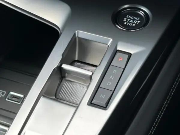 Peugeot 308 Allure — photo 8
