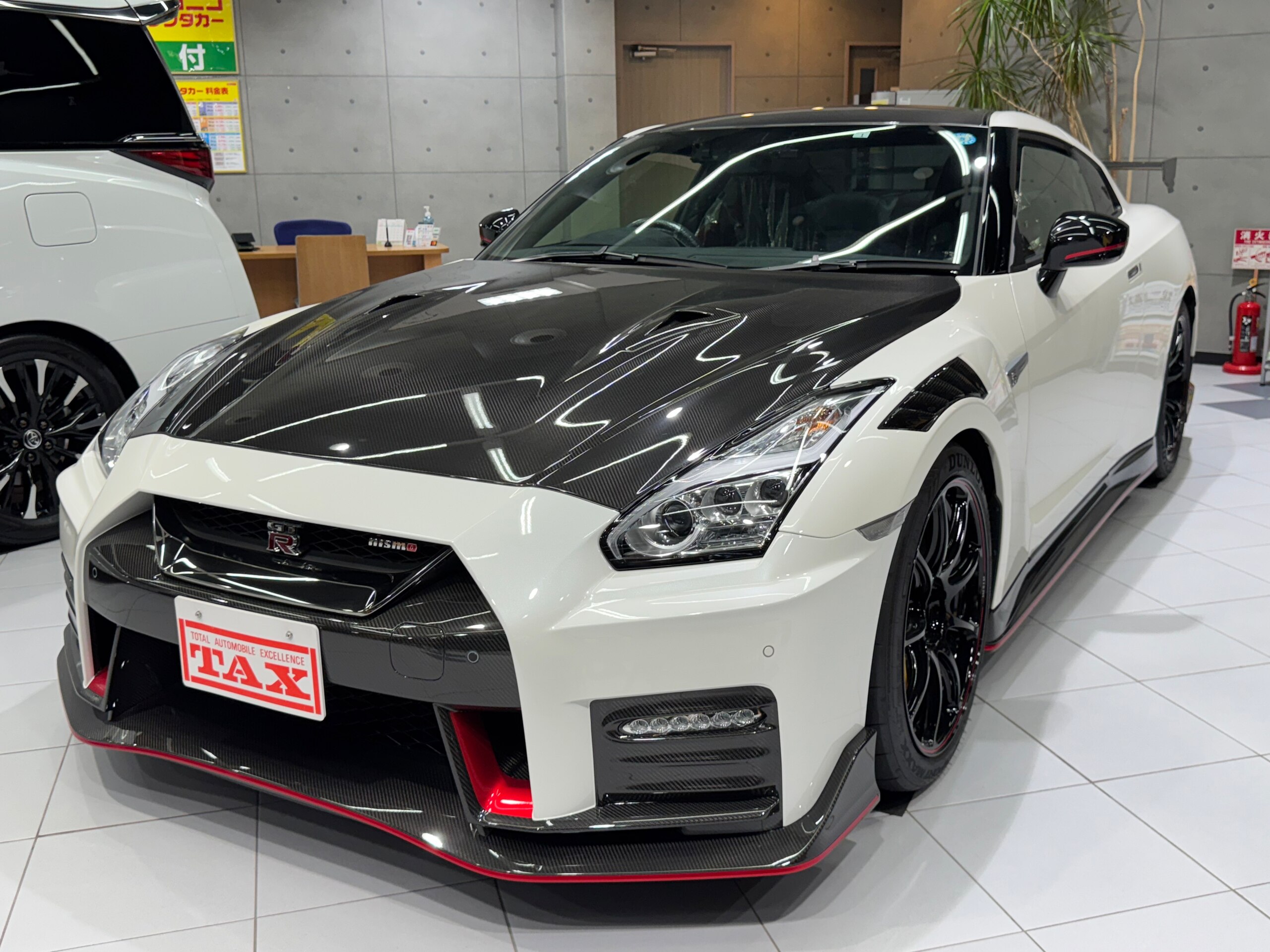 Nissan GT-R 3.8 NISMO Special Edition 4WD Non-Smoker One-Owner