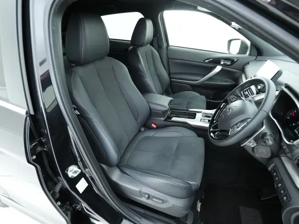 Mitsubishi Eclipse Cross 1.5 P 4WD with Tanabe Suspension, Nitro Power M28 Bullet Wheels, Open Country Tires, Front/Rear Black Garnish, Black Side Extensions, Tailgate Lip Spoiler, Hood Emblem (Black Mica) — photo 9