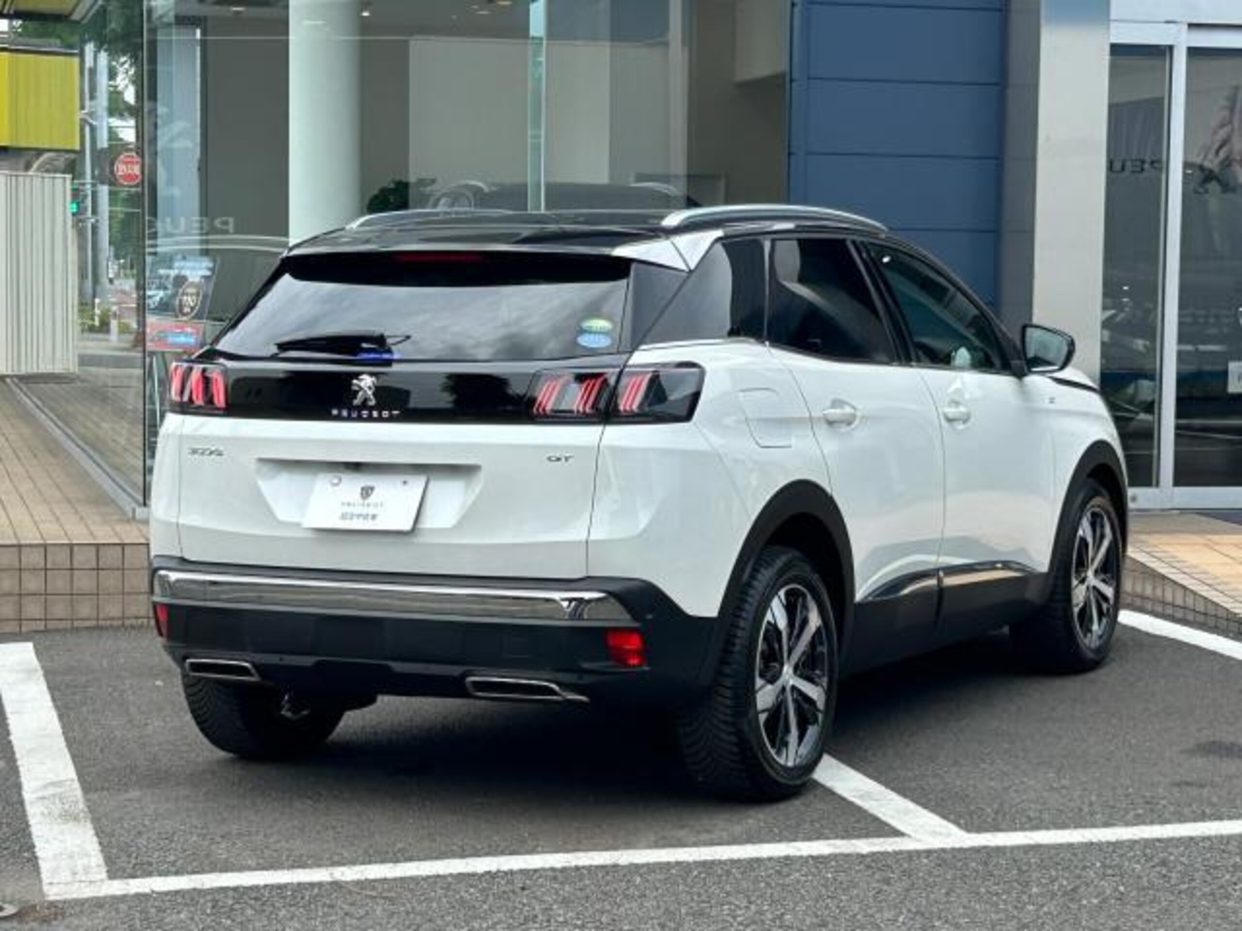 2024 Peugeot 3008 — photo 2