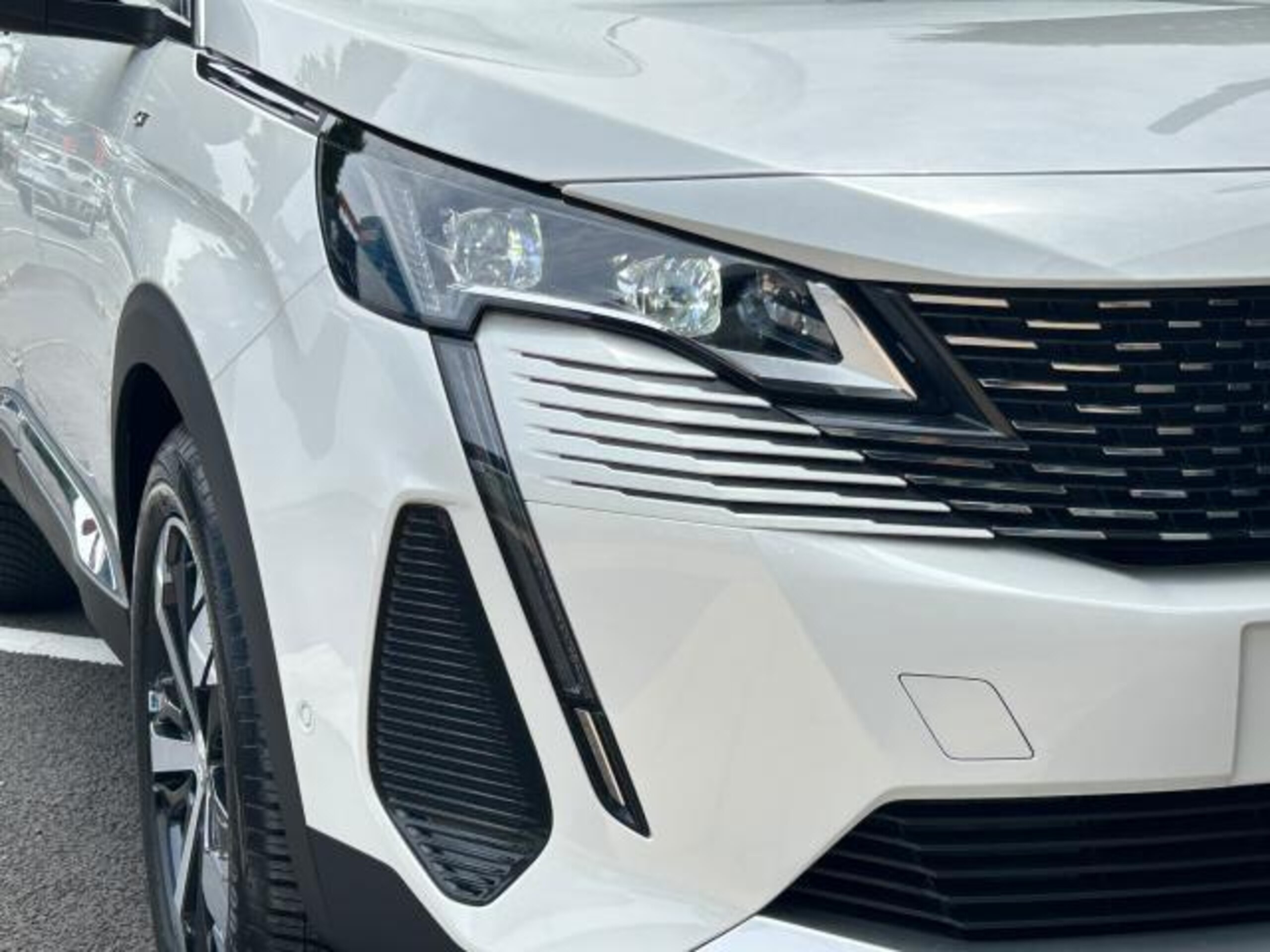 Peugeot 3008 GT — photo 9