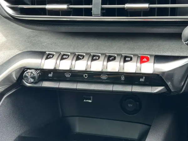 Peugeot 3008 GT — photo 8