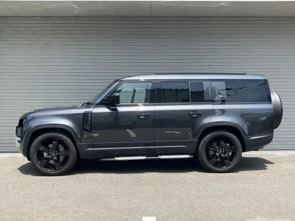 2024 Landrover Defender — photo 2 | Tuminion Kenya