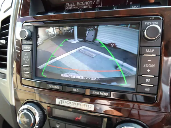 2015 Mitsubishi Pajero — photo 3 | Tuminion Kenya
