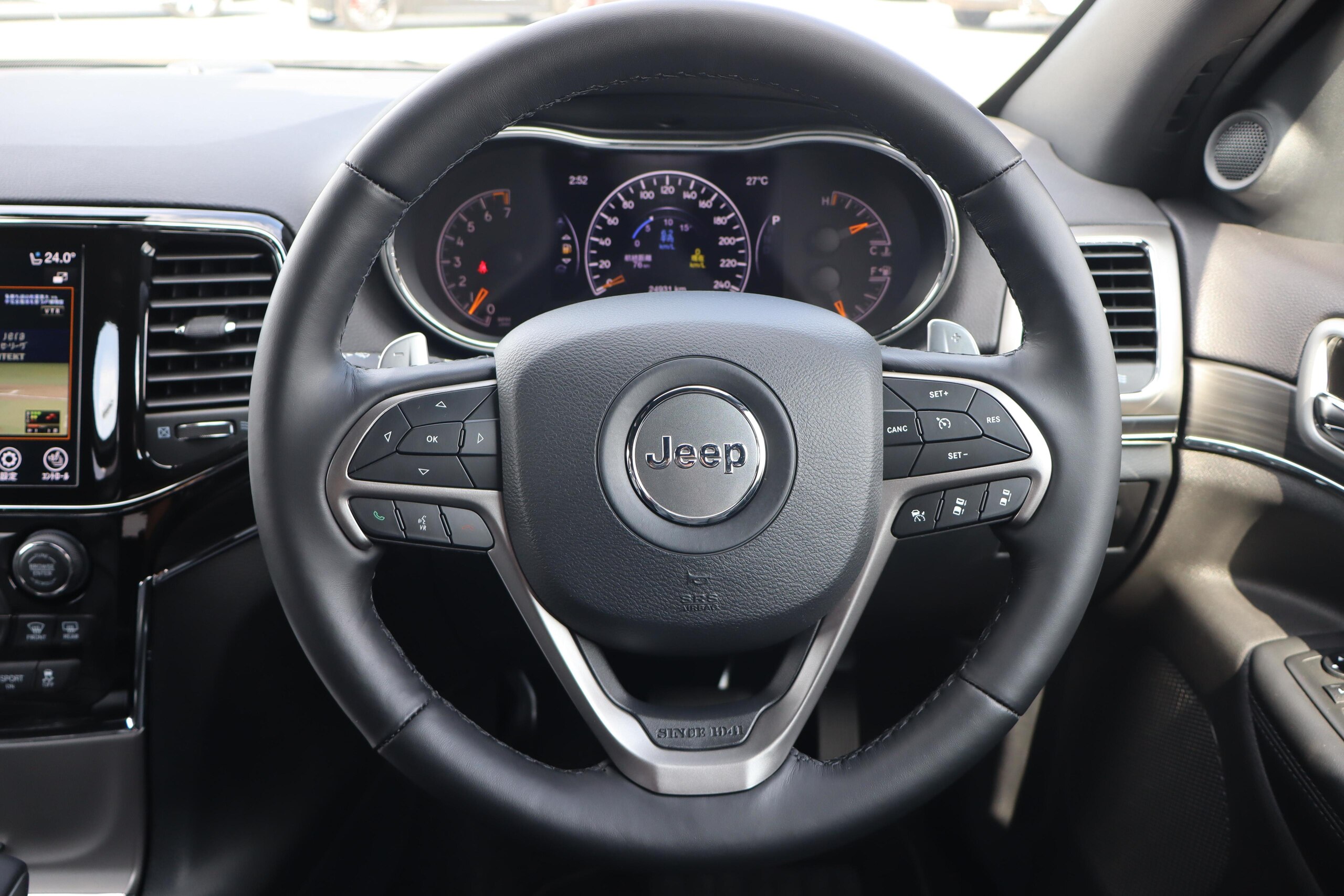 2020 Jeep Grand Cherokee — photo 3