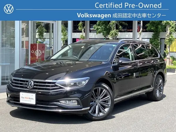 Volkswagen Passat Variant TSI Elegance Advance Digital Meter Parking Support System ACC (Black)