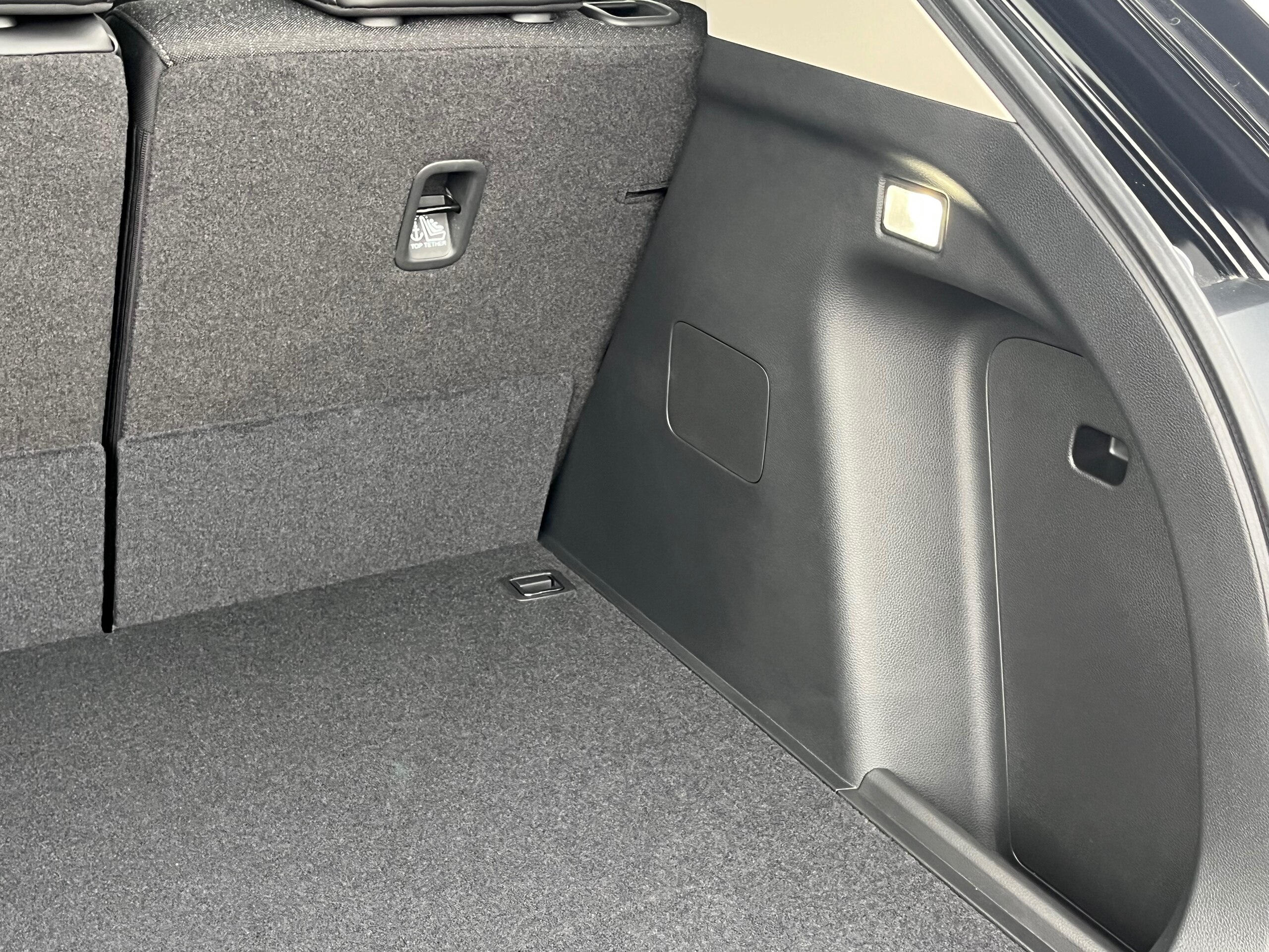 Honda Vezel 1.5 e:HEV Z Unregistered New Car — photo 8