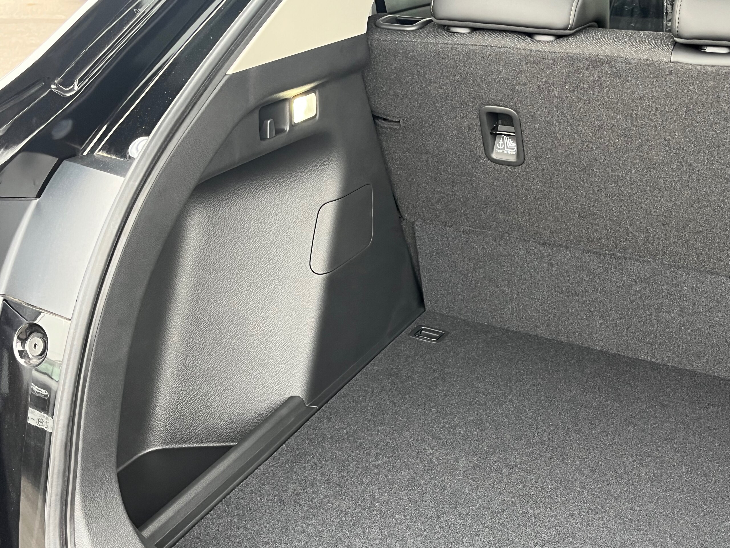 Honda Vezel 1.5 e:HEV Z Unregistered New Car — photo 9