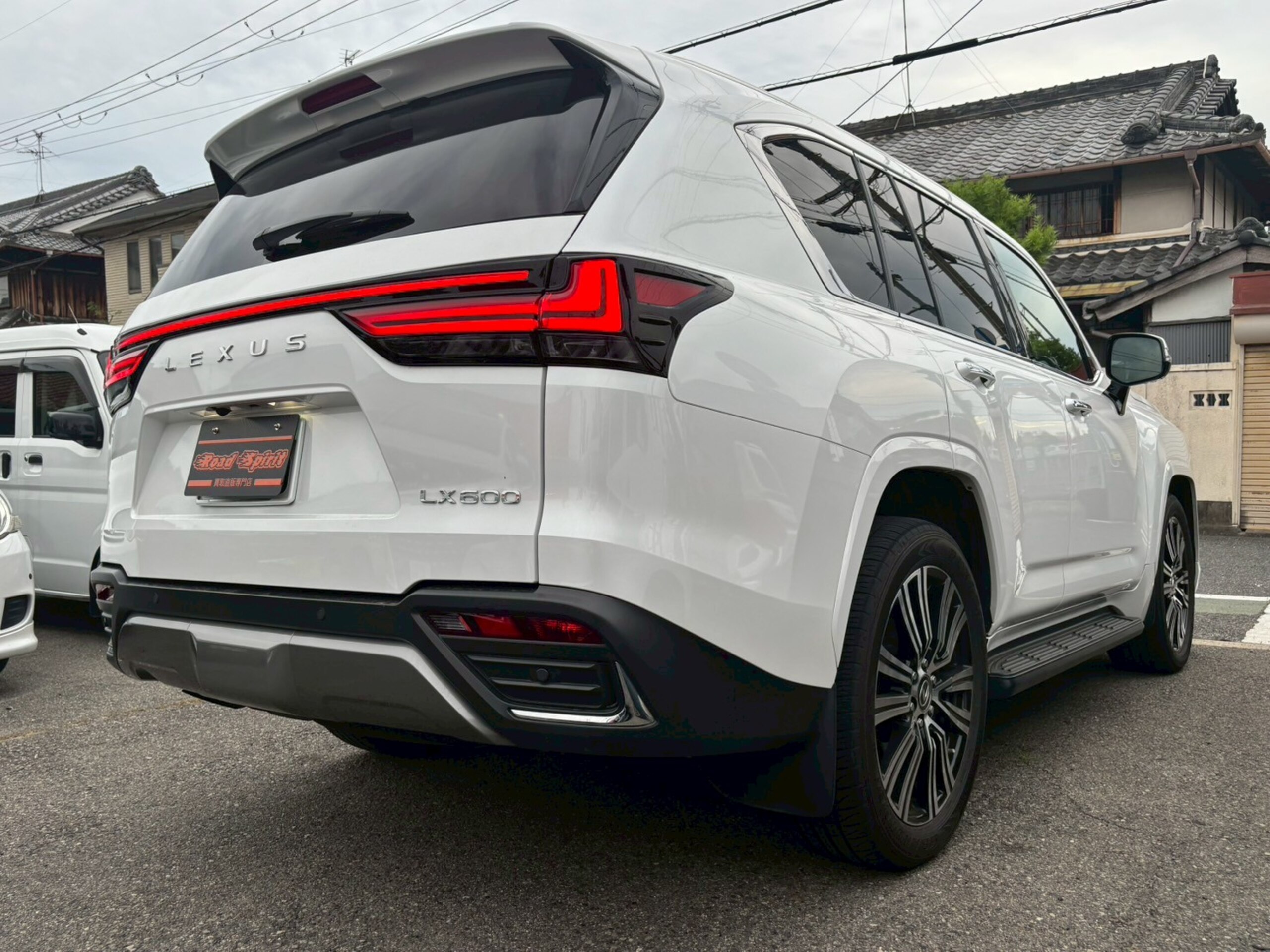 2023 Lexus Lx — photo 3